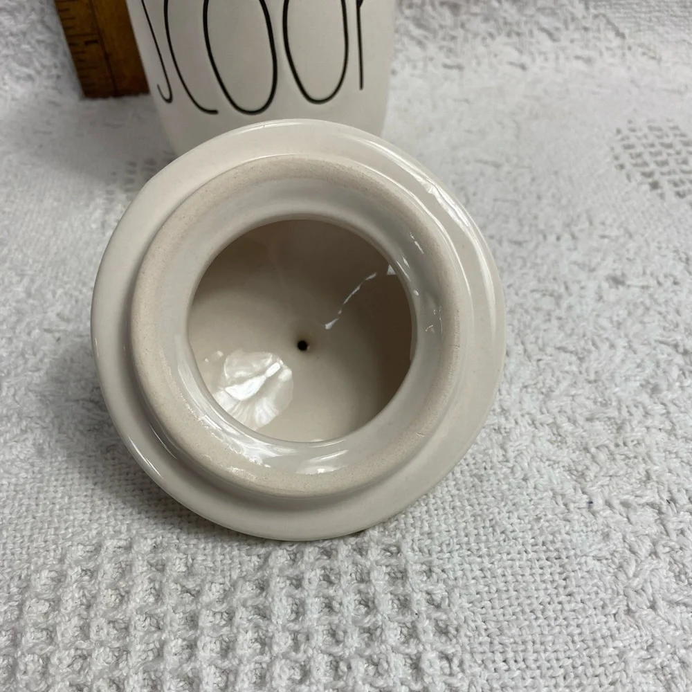 Rae Dunn “Scoop” Container